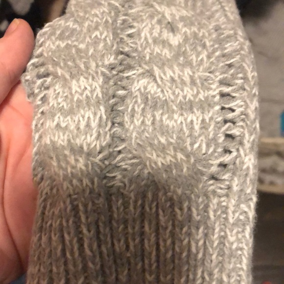 Pom Pom Gray Knit Sweater🧶 - Picture 4 of 5